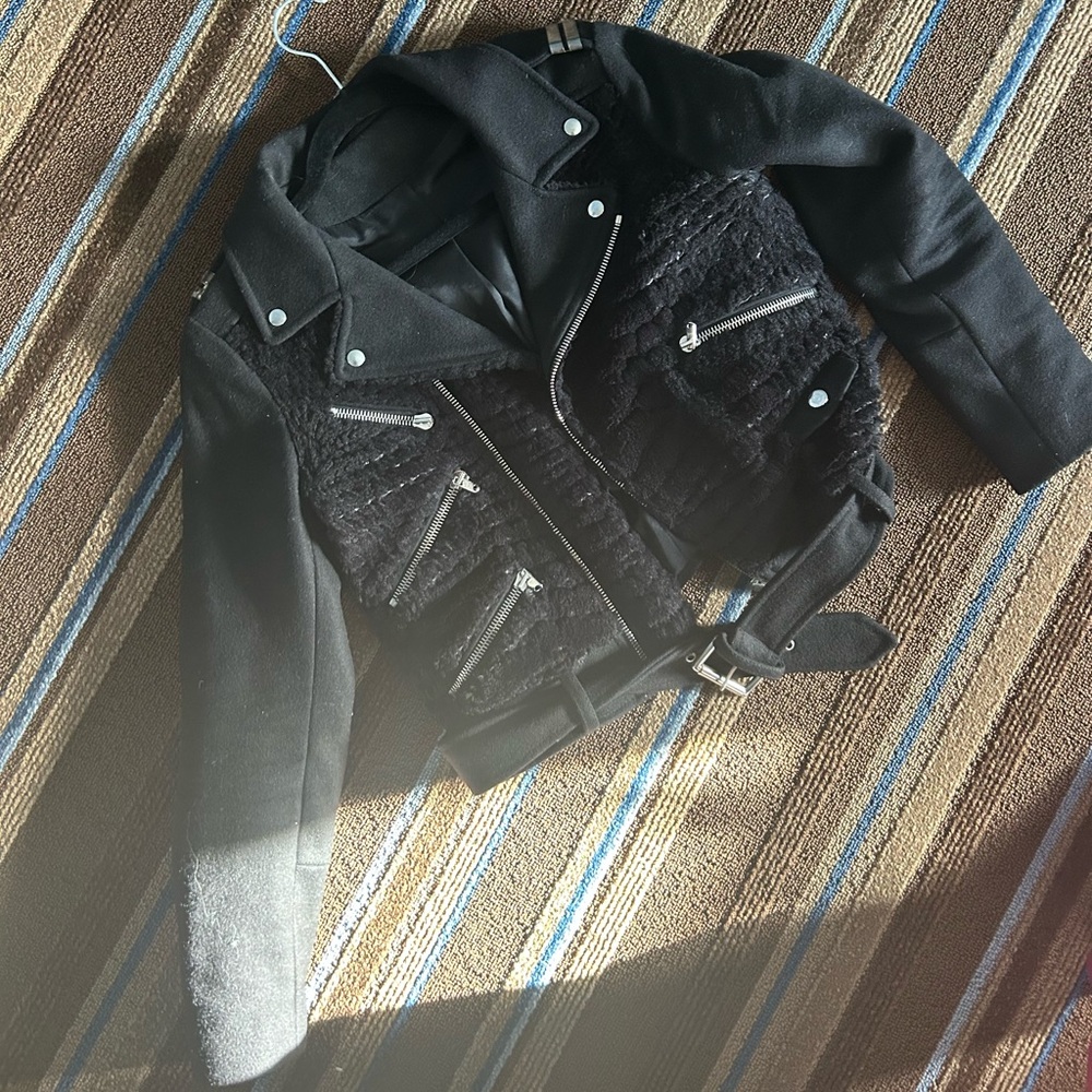The Kooples
Black jacket - Picture 2 of 6